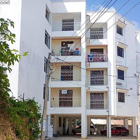 مومباسا Lovely 1 Bedroom In Bamburi With Reliable Wifi المظهر الخارجي الصورة